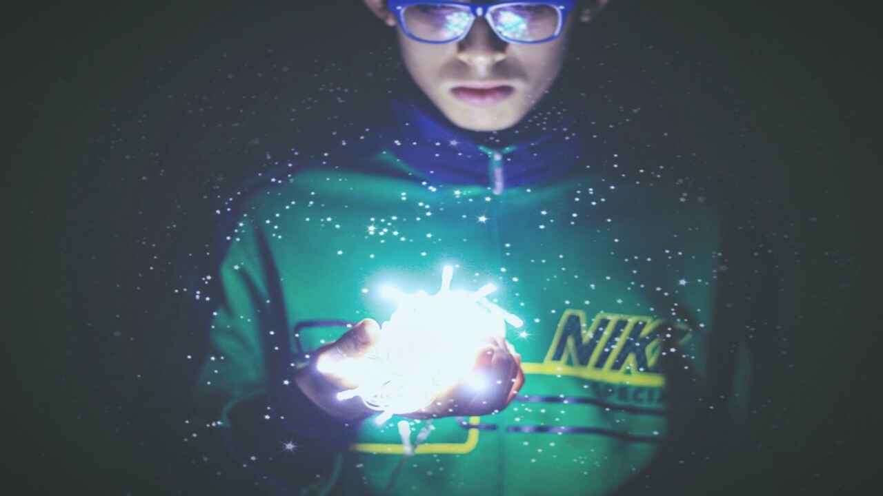 Nike-Tech-Dominate-Revolutionary-Blend-of-Performance